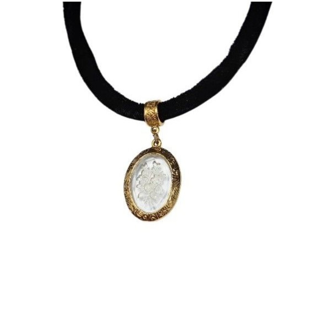 Vintage 1928 Collection Jewelry Glass Intaglio Pendant Necklace - Picture 6 of 8